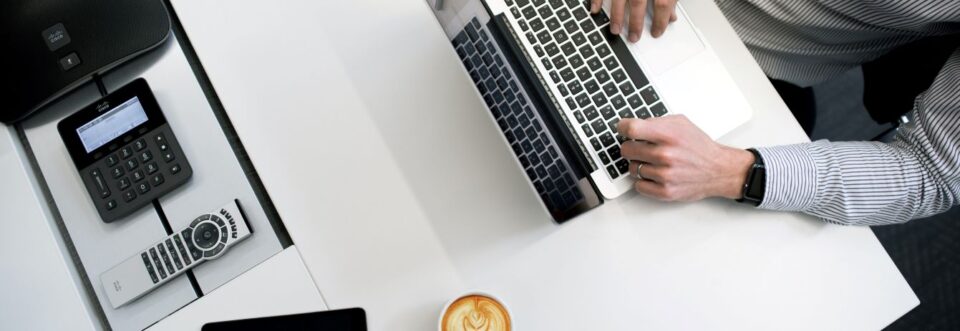 Churn Rate 101: Kas tai yra, kaip jis apskaičiuojamas ir kaip jį sumažinti